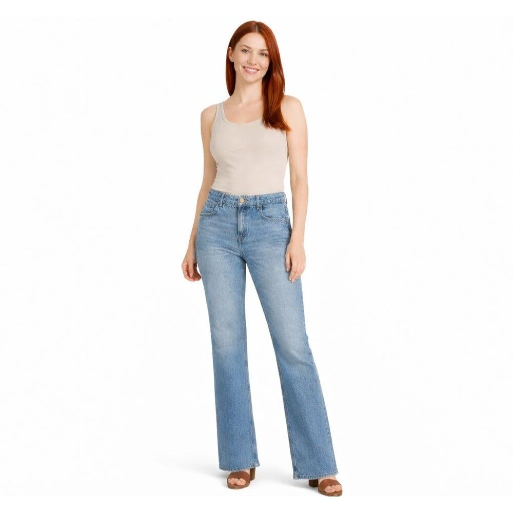 2/$30 ZARA Size 6 Mid-Rise Straight Leg Blue Denim Jeans